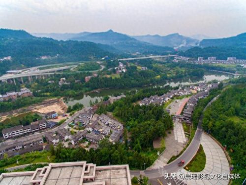 巴州十大名镇排行榜(全国十大镇的排名)插图6