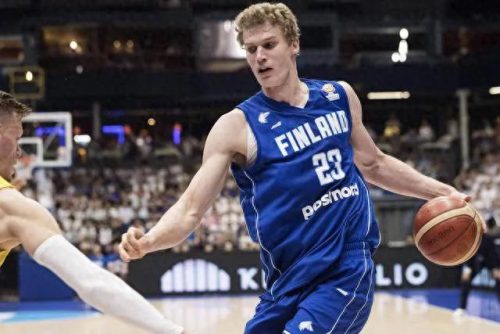 世界上篮球巨星排名前十(篮球巨星120万大奖视频)插图1