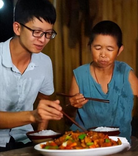 广西网红排名前十图片女(广西网红小阿六全部视频)插图10