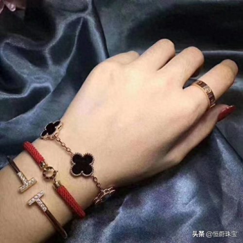 十大手链品牌排行榜及价格(手链有什么大品牌)插图27