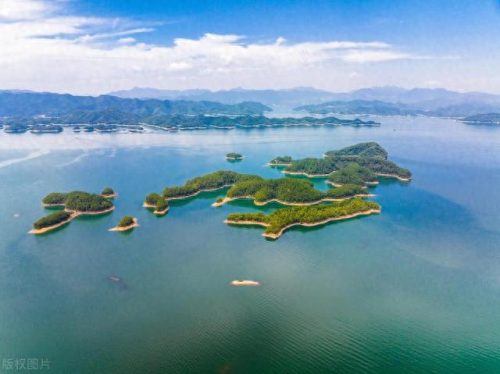 浙江十大寺庙排行榜前十名(浙江有哪些出名寺庙)