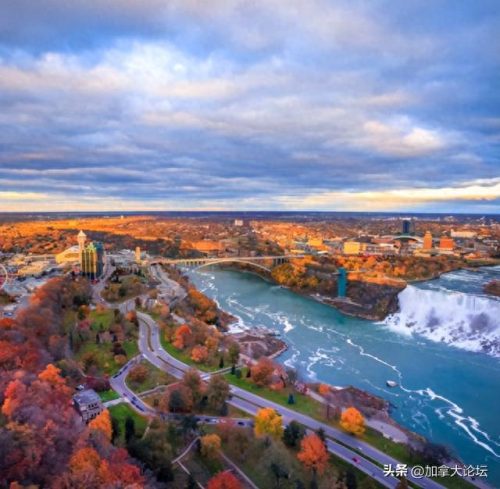 加拿大野外旅游排名前十(加拿大必去景点排名)插图3 加拿大野外旅游排名前十(加拿大必去景点排名)插图3