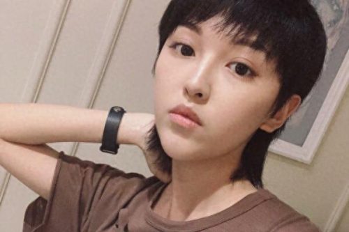 十大特效美妆博主排行榜(最火的美妆博主排名榜)