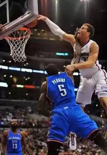 格里芬十大死亡扣篮(NBA格里芬最经典扣篮)插图1