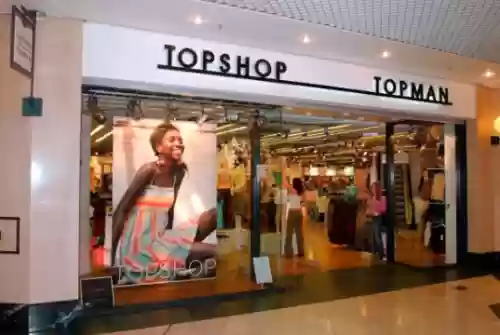 世界十大快时尚品牌(zara齐名的四大品牌)插图29