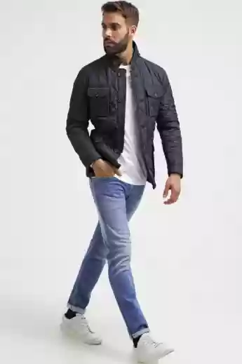 世界十大快时尚品牌(zara齐名的四大品牌)插图23