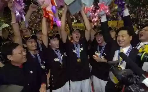 广东队历史第一阵容图片(广东队历届球员名单)插图4