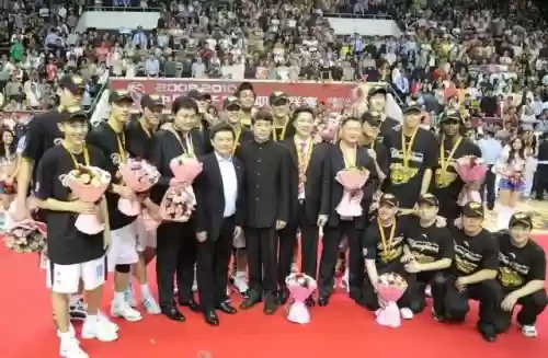 广东队历史第一阵容图片(广东队历届球员名单)插图6