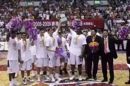 广东队历史第一阵容图片(广东队历届球员名单)插图5