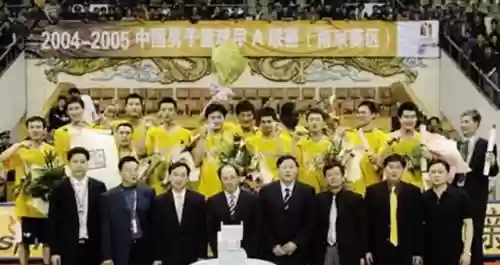 广东队历史第一阵容图片(广东队历届球员名单)插图2