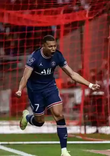 巴伐利亚最强阵容(法国足球阵容)插图