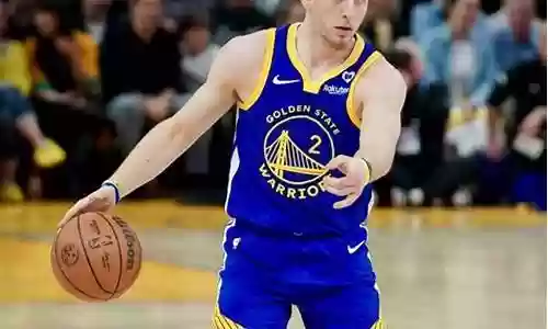 勇士菜鸟阵容搭配推荐