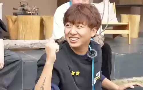 我的世界小潮多武器模组生存2，我的世界小潮是小潮院长吗插图1